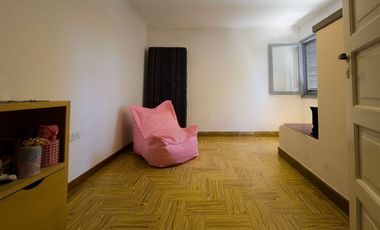 VENTA DE CASA 4 AMBIENTES EN OPORTUNIDAD