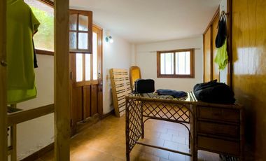 VENTA DE CASA 4 AMBIENTES EN OPORTUNIDAD
