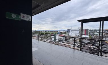 LOCAL COMERCIAL en la plaza Q7001 3er piso ideal para restaurante