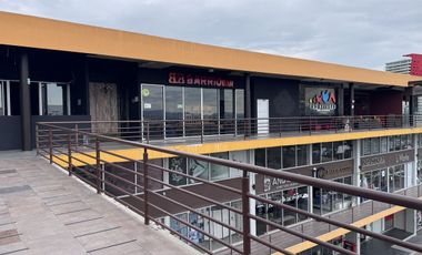 LOCAL COMERCIAL en la plaza Q7001 3er piso ideal para restaurante