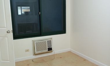 Condo for rent.100 meters away from MAKATI MED CENTER.2bedroom with parking