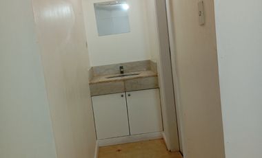 Condo for rent.100 meters away from MAKATI MED CENTER.2bedroom with parking