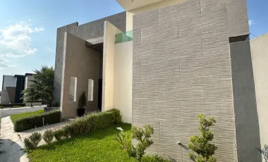Casa en venta en Real de Torrecillas Residencial, Saltillo, Coahuila de Zaragoza