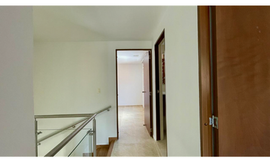 Extraordinaria casa en Cerritos Campestre remodelada con 4 alcobas. Cerritos. Galicia. Pereira - Colombia.