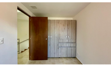 Extraordinaria casa en Cerritos Campestre remodelada con 4 alcobas. Cerritos. Galicia. Pereira - Colombia.