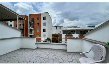 Maravillosa casa medianera en venta,barrio Belmonte. Pereira-Colombia.