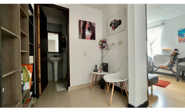 Maravillosa casa medianera en venta,barrio Belmonte. Pereira-Colombia.