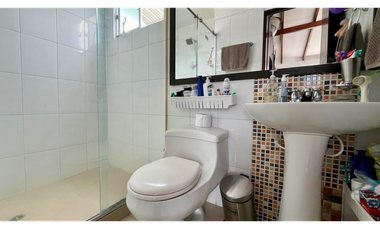 Maravillosa casa medianera en venta,barrio Belmonte. Pereira-Colombia.