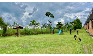 Maravillosa casa medianera en venta,barrio Belmonte. Pereira-Colombia.