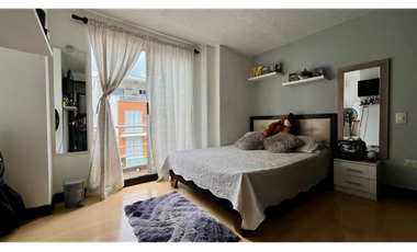 Maravillosa casa medianera en venta,barrio Belmonte. Pereira-Colombia.