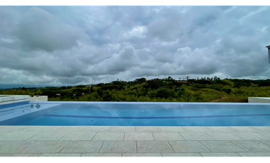 Extraordinaria Casa moderna con piscina en Cerritos.Pereira-Colombia.