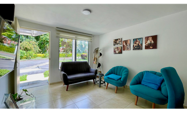 Extraordinaria casa remodelada en Cerritos Campestre con baño completo en el primer piso. Galicia. Pereira.