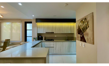 Extraordinaria casa remodelada en Mukava del Valle con Jacuzzi. Cerritos. Pereira - Colombia.