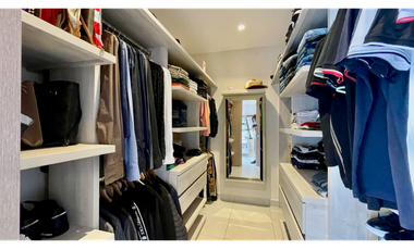 Extraordinaria casa remodelada en Mukava del Valle con Jacuzzi. Cerritos. Pereira - Colombia.