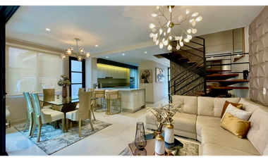 Extraordinaria casa remodelada en Mukava del Valle con Jacuzzi. Cerritos. Pereira - Colombia.