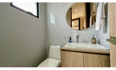 Extraordinaria casa remodelada en Mukava del Valle con Jacuzzi. Cerritos. Pereira - Colombia.