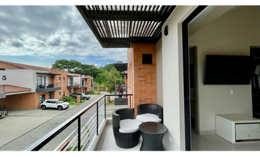 Extraordinaria casa remodelada en Mukava del Valle con Jacuzzi. Cerritos. Pereira - Colombia.