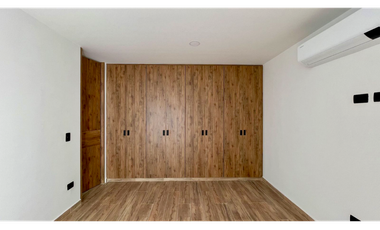 Extraordinaria casa nueva en Cerritos Home con piscina y 168 m2 con 3 alcobas y 4 baños. Pereira - Colombia.