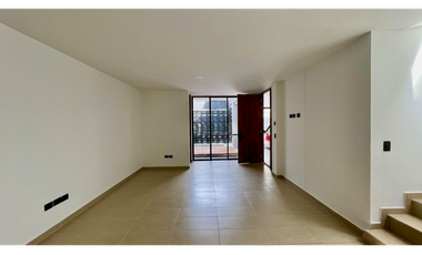 Extraordinaria casa nueva en Cerritos Home con piscina y 168 m2 con 3 alcobas y 4 baños. Pereira - Colombia.