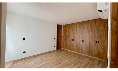 Extraordinaria casa nueva en Cerritos Home con piscina y 168 m2 con 3 alcobas y 4 baños. Pereira - Colombia.