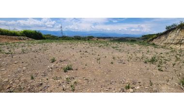 Extraordinario terreno en Cerritos Vía a Cartago con Vista al Valle. Pereira - Colombia.
