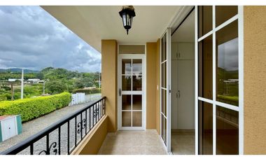 extraordinaria casa campestre en venta via Armenia- Pereira