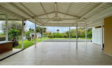 extraordinaria casa campestre en venta via Armenia- Pereira