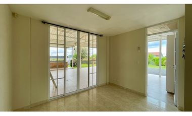 extraordinaria casa campestre en venta via Armenia- Pereira