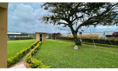 extraordinaria casa campestre en venta via Armenia- Pereira