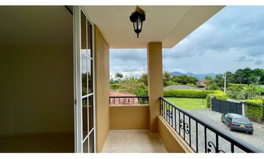 extraordinaria casa campestre en venta via Armenia- Pereira