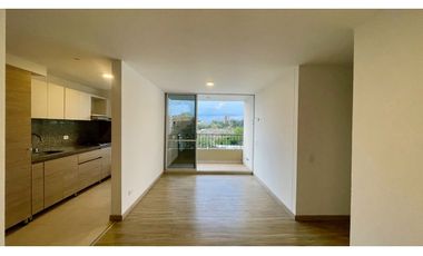 Extraordinario apartamento esquinera con vista al bosque en Sierra Viento Conjunto Residencial con 3 alcobas y 2 parqueaderos. Cerritos. Galicia.