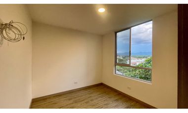 Extraordinario apartamento esquinera con vista al bosque en Sierra Viento Conjunto Residencial con 3 alcobas y 2 parqueaderos. Cerritos. Galicia.
