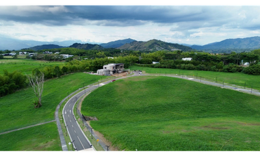 Majestuoso terreno con excelente topografía y vista a los guaduales en Malabar Condominio Campestre. Cerritos. Pereira.