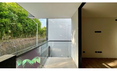 Majestuosa casa nueva con piscina en Cerritos Home Conjunto Residencial. Pereira - Colombia. Cerritos Mall.