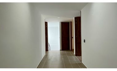 Majestuosa casa nueva con piscina en Cerritos Home Conjunto Residencial. Pereira - Colombia. Cerritos Mall.