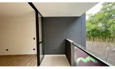 Majestuosa casa nueva con piscina en Cerritos Home Conjunto Residencial. Pereira - Colombia. Cerritos Mall.