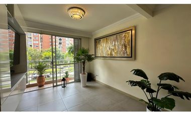 Apartamento en Conjunto Residencial San Silvestre. Avenida Sur.