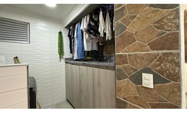 Apartamento en Conjunto Residencial San Silvestre. Avenida Sur.