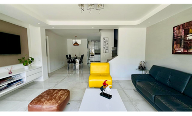 Venta de hermosa casa medianera remodelada – Sector Pueblito Cafetero, Pereira