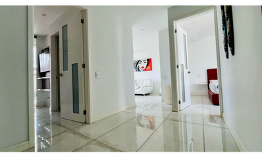 Venta de hermosa casa medianera remodelada – Sector Pueblito Cafetero, Pereira