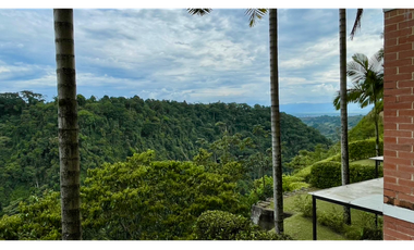 Extraordinario apartamento en Reservas del Campestre con vista al bosque nativo. Club Campestre. Cerritos. Pereira - Colombia.