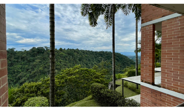 Extraordinario apartamento en Reservas del Campestre con vista al bosque nativo. Club Campestre. Cerritos. Pereira - Colombia.