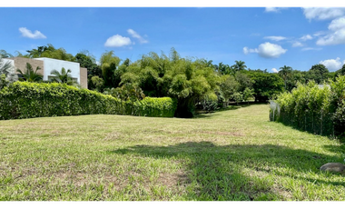 Extraordinario terreno plano en Maracay Ciudad Campestre. Cerritos. Pereira - Colombia.