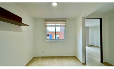 Extraordinaria casa en Cerritos Campestre Conjunto Residencial con cocina remodelada con 113 m2. Cerritos. Pereira - Colombia.