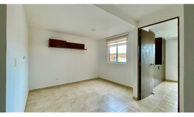 Extraordinaria casa en Cerritos Campestre Conjunto Residencial con cocina remodelada con 113 m2. Cerritos. Pereira - Colombia.