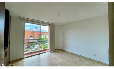 Extraordinaria casa en Cerritos Campestre Conjunto Residencial con cocina remodelada con 113 m2. Cerritos. Pereira - Colombia.