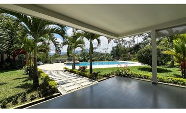 Excepcional casa campestre en el sector Pueblito Cafetero