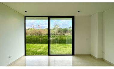 Majestuosa casa campestre minimalista con piscina en Malabar Condominio Campestre. Cerritos. Pereira - Colombia.