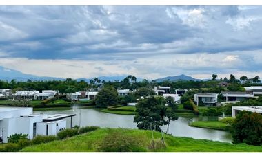 Majestuosa casa campestre minimalista con piscina en Malabar Condominio Campestre. Cerritos. Pereira - Colombia.