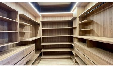 Majestuosa casa campestre minimalista con piscina en Malabar Condominio Campestre. Cerritos. Pereira - Colombia.